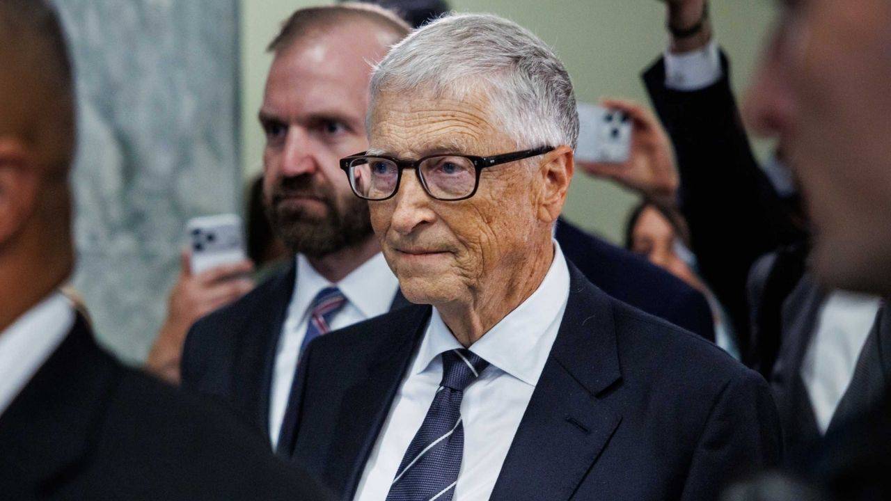 Bill Gates'ten Jeffrey Epstein itirafı