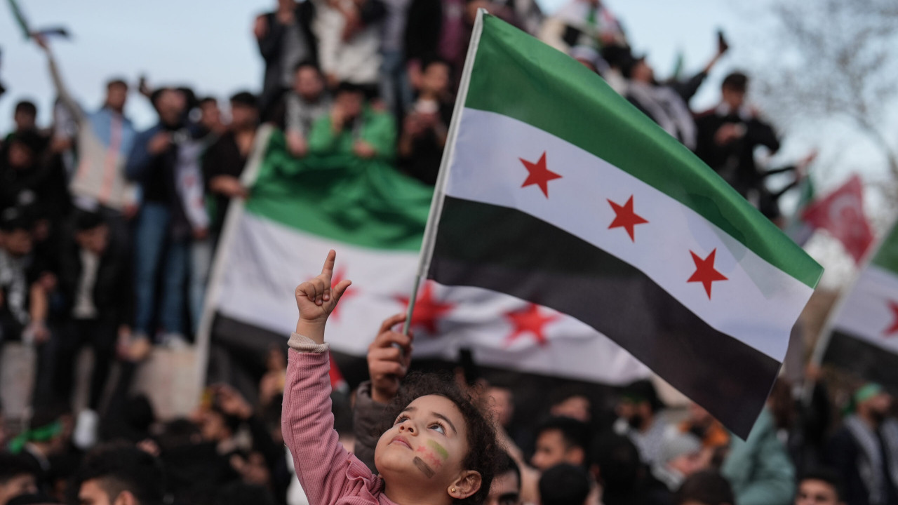 Şara Suriye’nin yol haritasını açıkladı: Savaştan uzak durmak istiyoruz