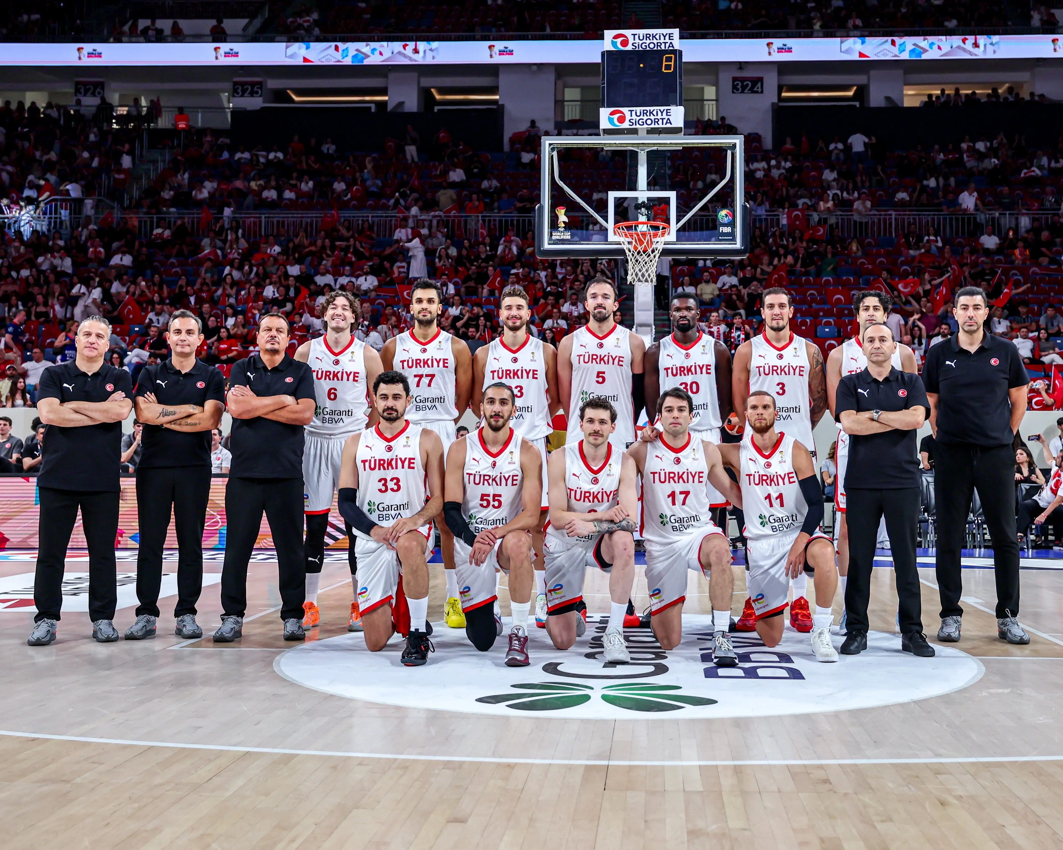A Milli Basketbol Takımı, ikinci tura lider yükseldi