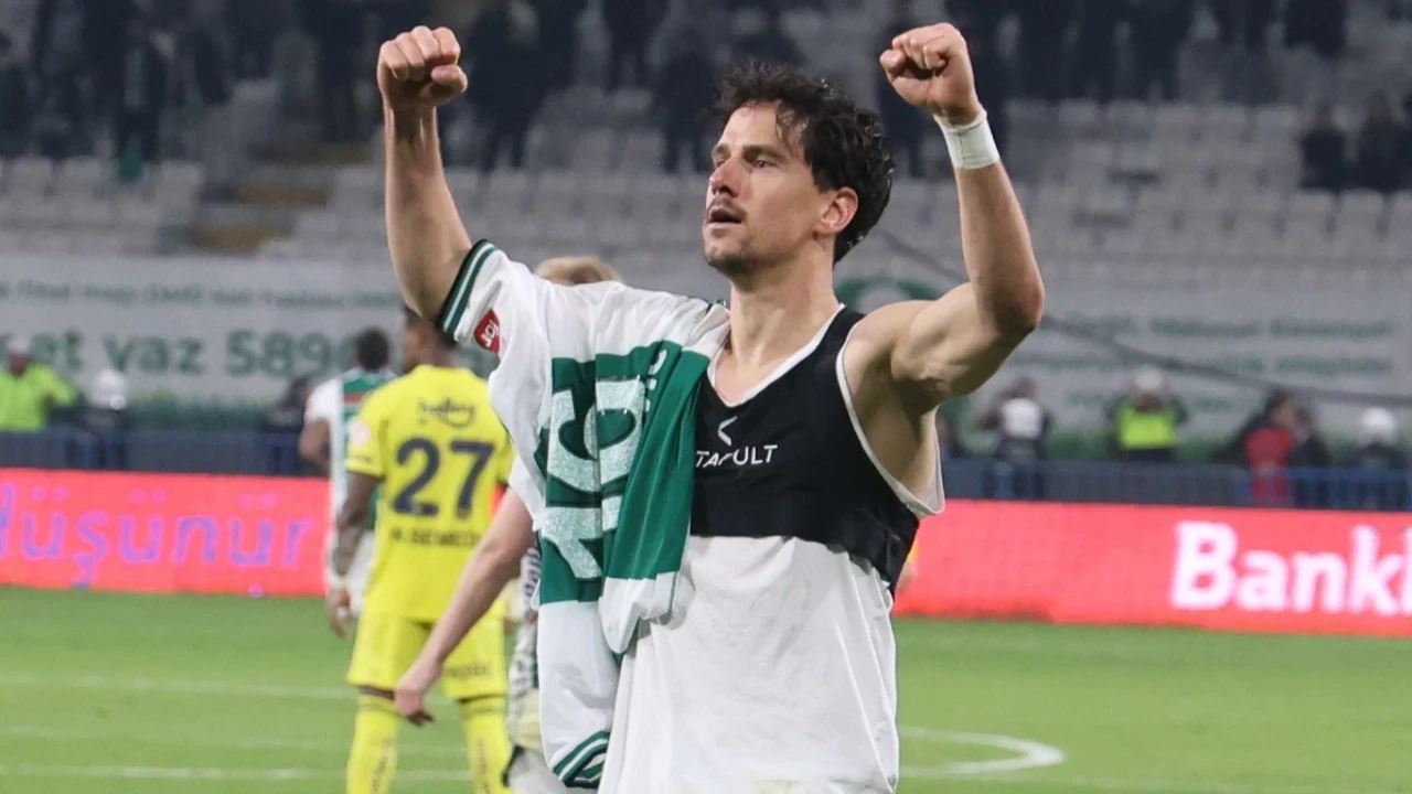 Konyaspor, Jevtovic ile yollarını ayırdı.