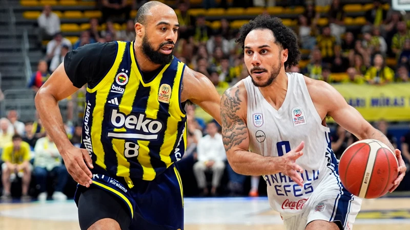 Anadolu Efes Shane Larkin ile yollarını ayırdı