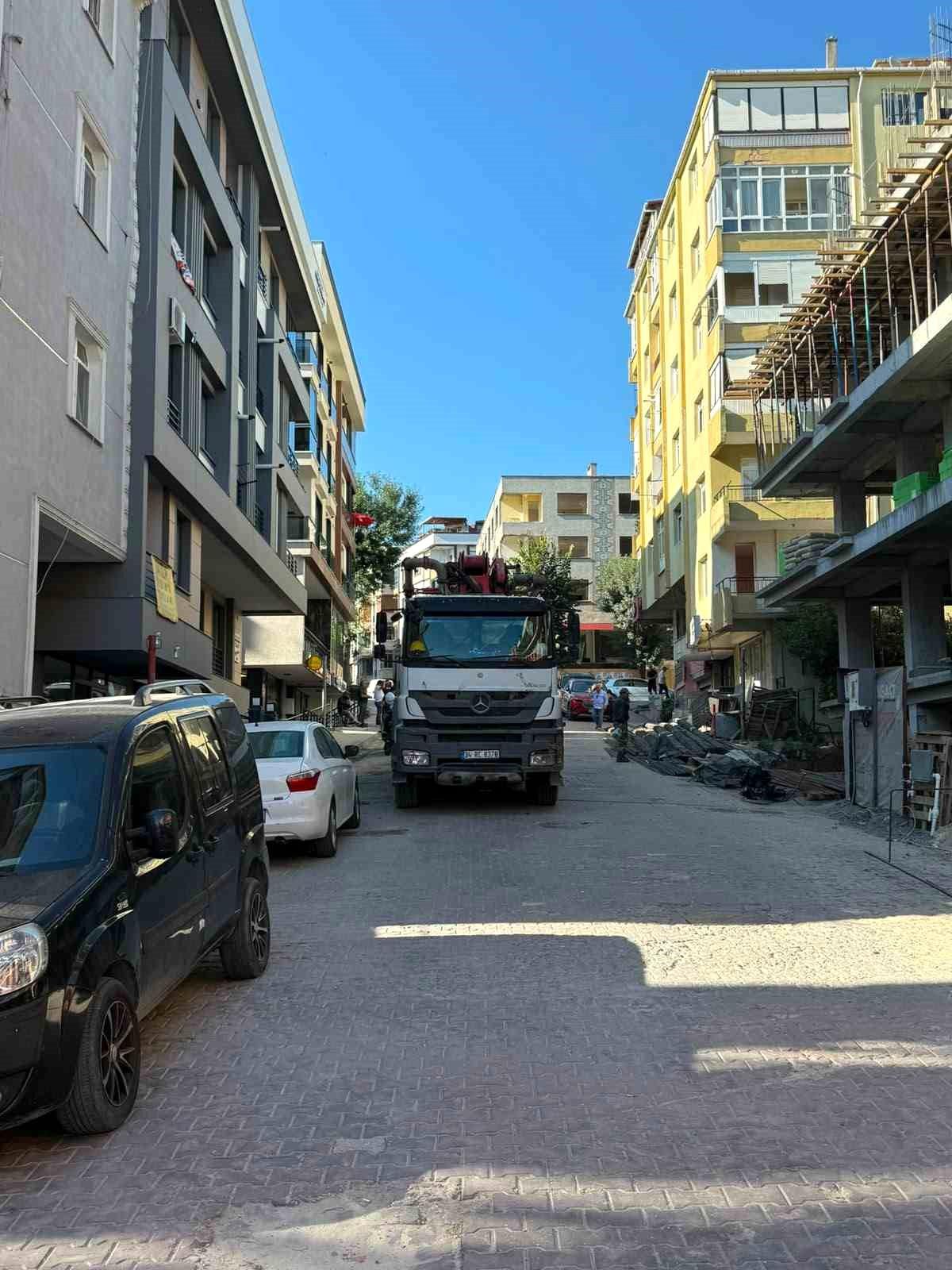 Avcılar'da izinsiz sokak kapatan inşaat firmalarına ceza
