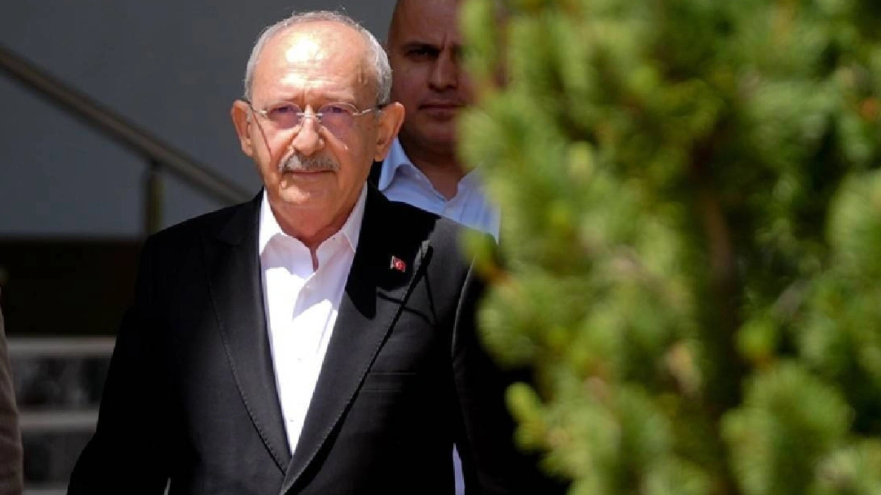 Kılıçdaroğlu Özgür Özel'in Grup Başkanlığı sıfatının düşmesi için yazı yazdı