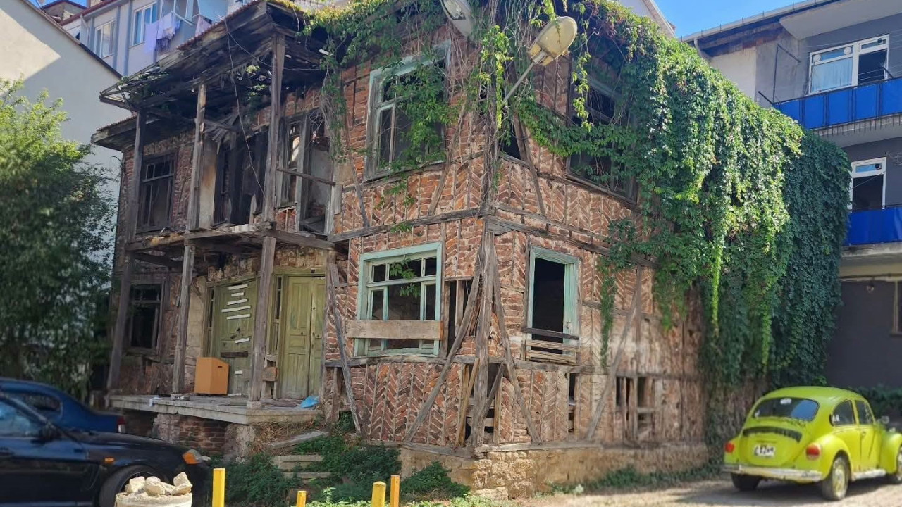 Tarihi bina 7 ayda kütüphaneye dönüştürülecek