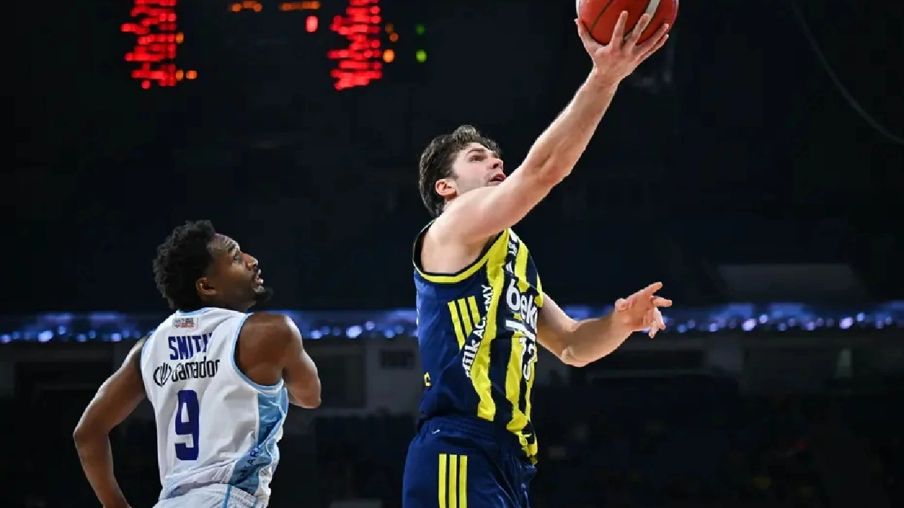 Fenerbahçe'de sürpriz veda: Resmen açıklandı