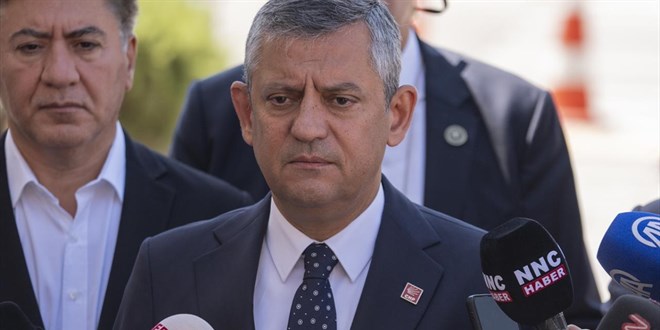 Özgür Özel: 15 Temmuz'da birlikte direndiklerimiz CHP'ye yönelik butlan sürecine sessiz kalıyor
