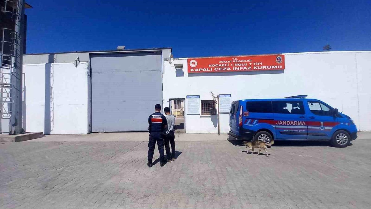 Kocaeli'de aranan 2 hükümlü JASAT operasyonuyla yakalandı