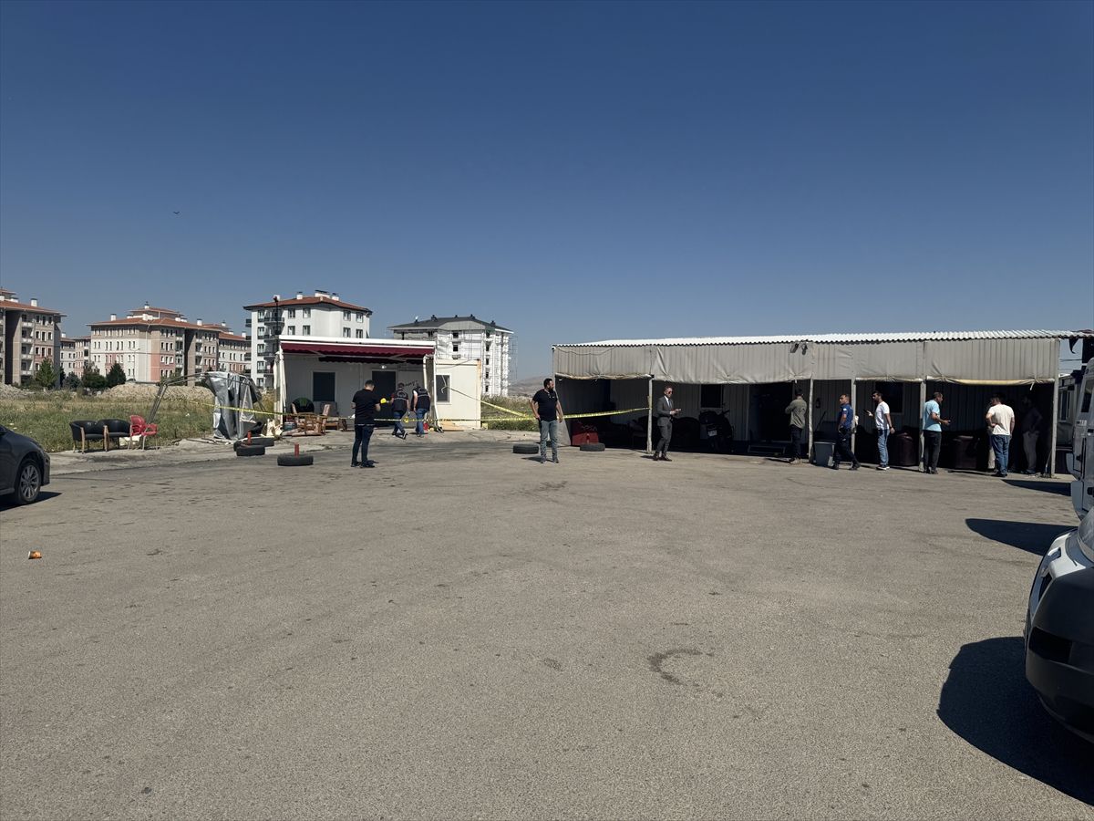 Afyonkarahisar'da çıkan silahlı kavgada 1 kişi öldü, 1 kişi yaralandı