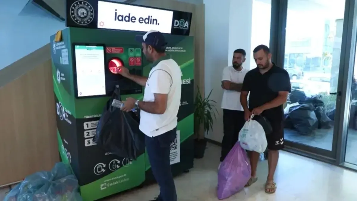 DOA Sistemi sonrası sokak toplayıcıları: Eskiden alan yoktu, şimdi 1 liradan satıyoruz