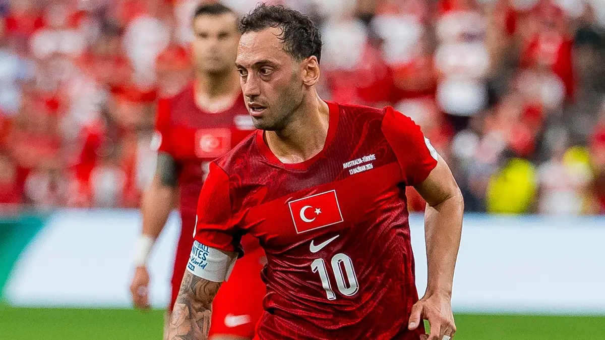 O soru şaşkına çevirdi! İşte Hakan Çalhanoğlu'nun Avustralyalı gazeteciye cevabı...