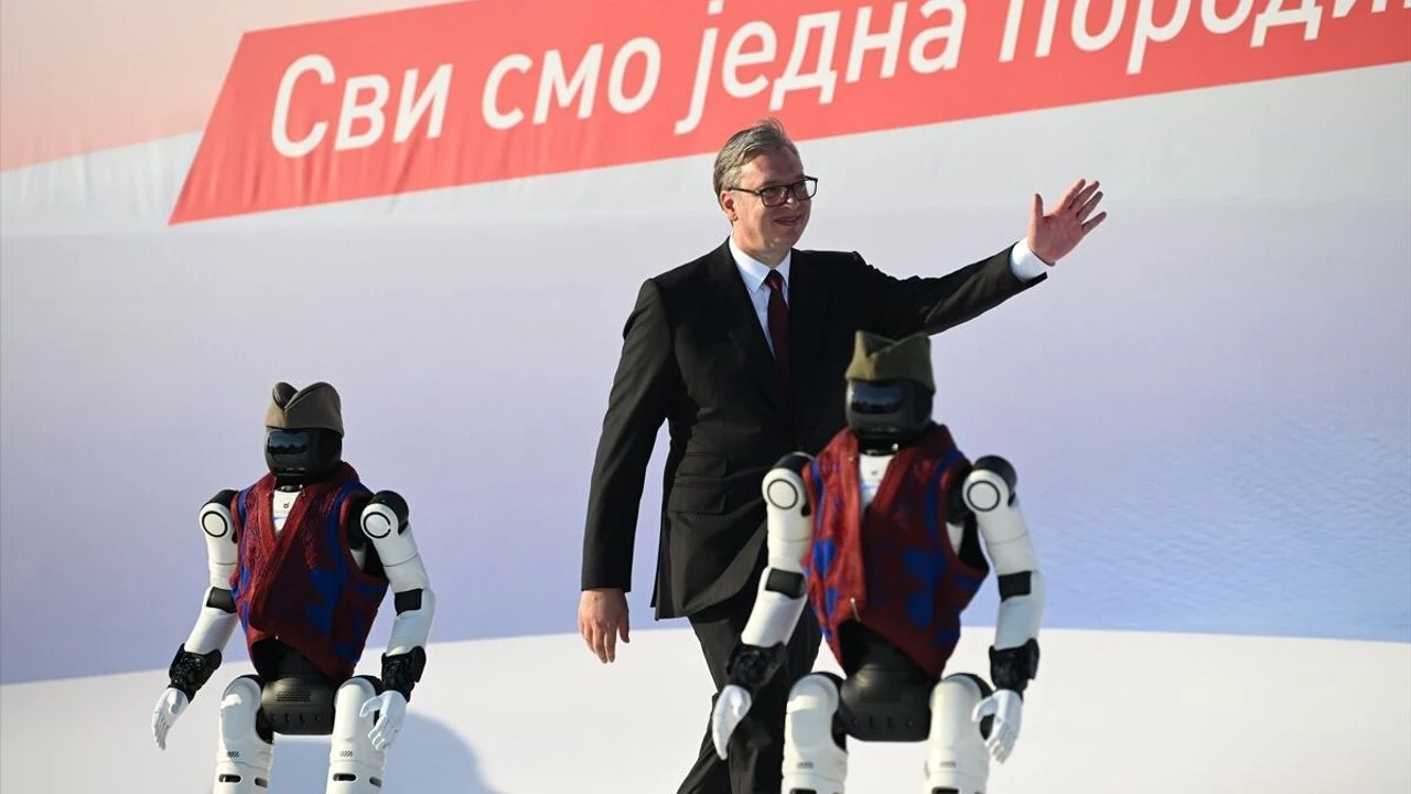 Sırbistan Cumhurbaşkanı Vucic, istifa etmeye hazırlanıyor