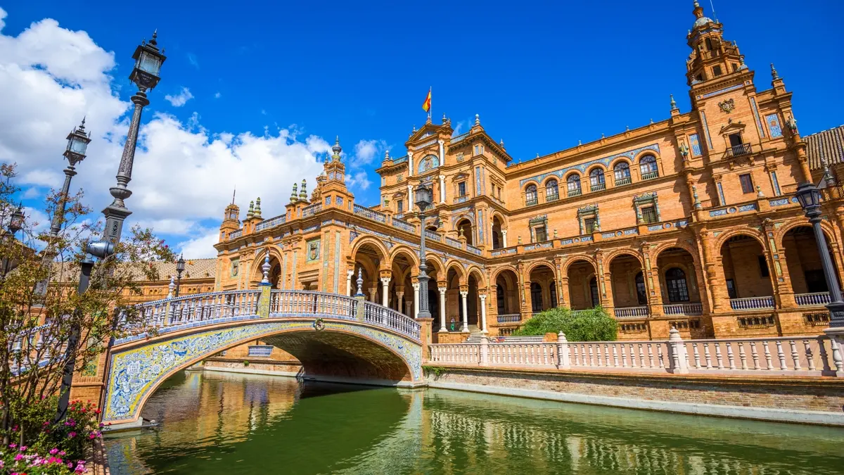 Plaza de Espana nerede" Barcelona'nın ünlü meydanı hakkında bilmeniz gerekenler!