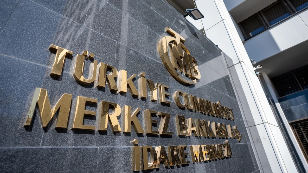 TCMB rezervlerinin geçen hafta 8,2 milyar dolar azaldığı hesaplandı