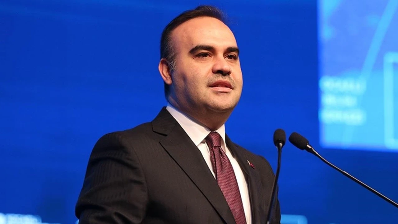 Bakan Kacır'dan küresel hedef mesajı: Türkiye'yi ilk 10'a taşıyacağız