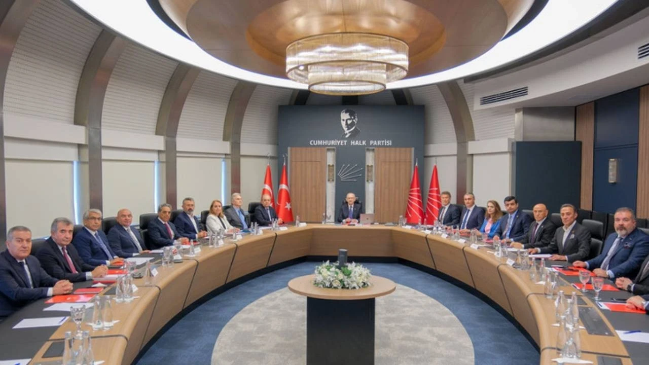 CHP'de kritik saatler! MYK Kemal Kılıçdaroğlu başkanlığında toplandı