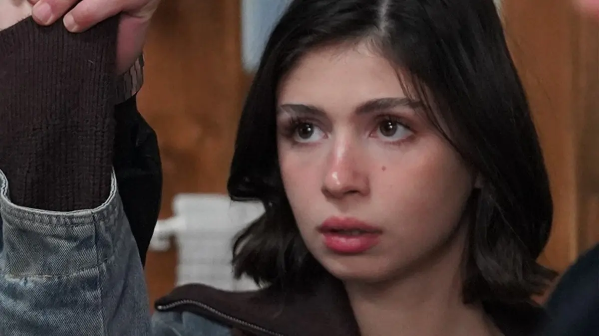 Taşacak Bu Deniz'in Fadime'si Zeynep Atılgan'ın elbisesi gündem oldu! Fiyatı dudak uçuklattı