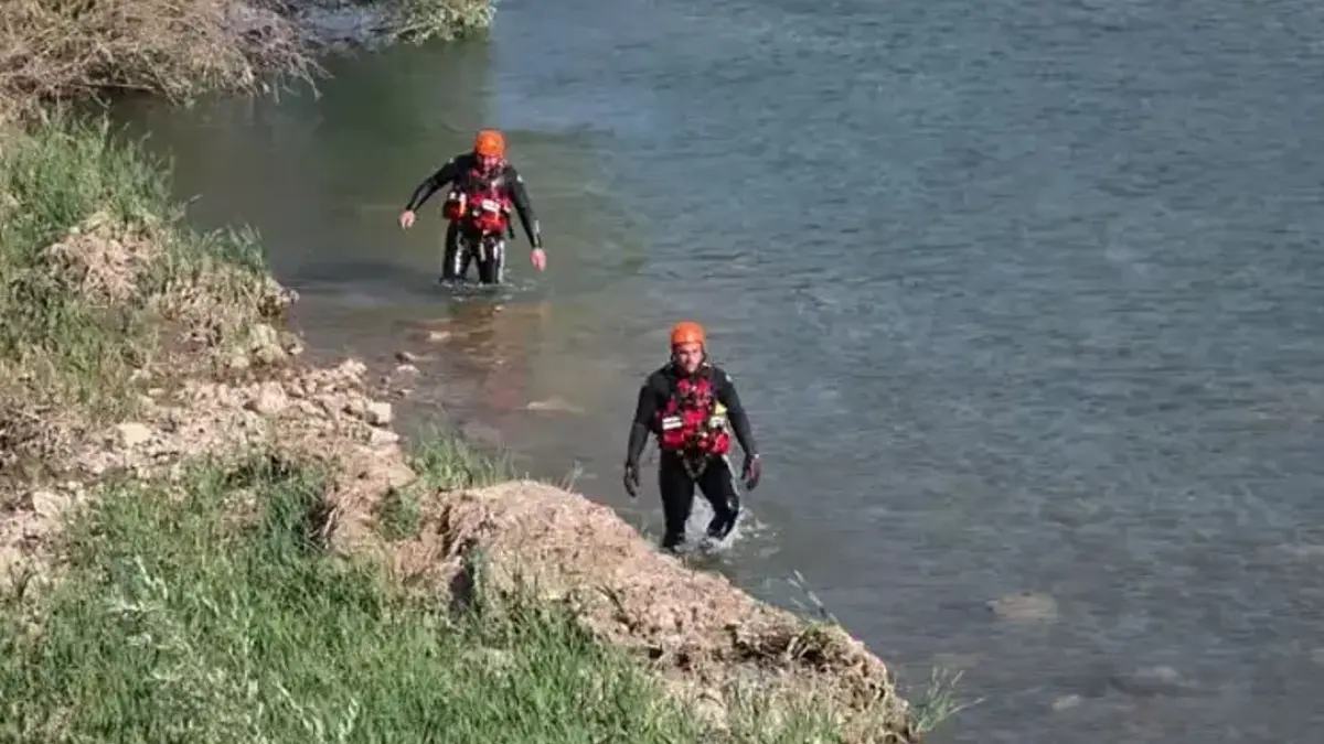 18 yaşındaki Esma Nur aranıyor kazanın ardından kayıplara karıştı!