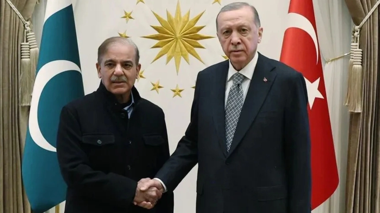 Pakistan başbakanı Şerif Türkiye'ye geliyor