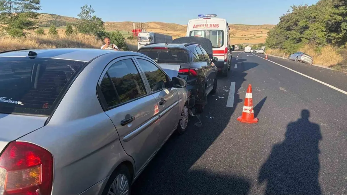 Bilecik'te zincirleme kaza! 2 çocuk yaralandı