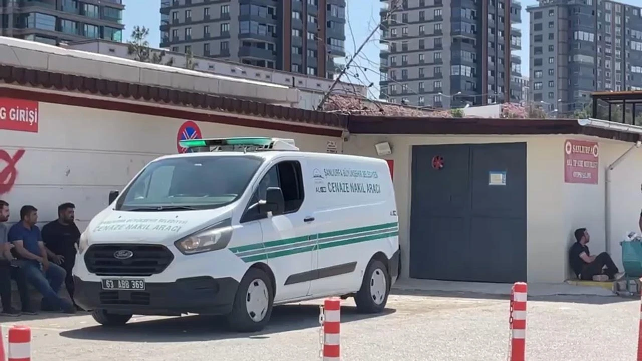 Telefoncu dükkanına silahlı saldırı: 1 ölü