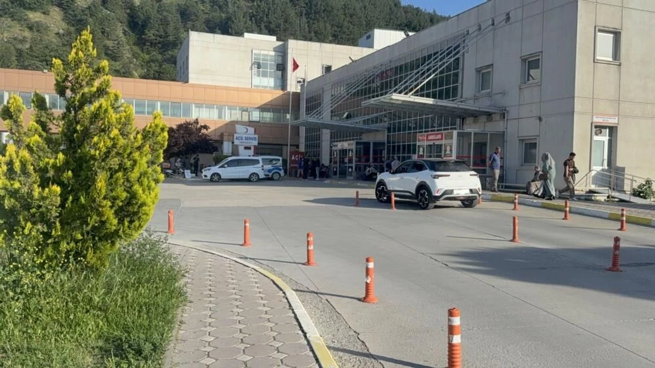 Alacak kavgasında amca oğulları birbirine girdi: 1 ölü, 3 yaralı