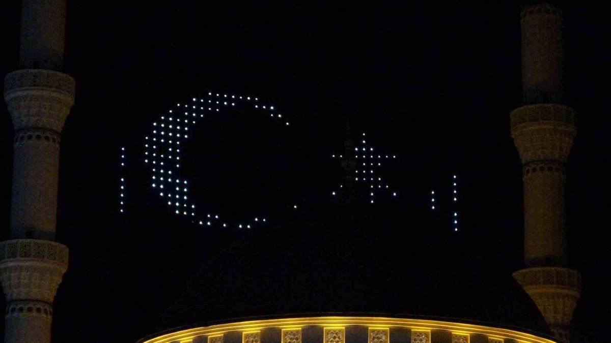 Malatya'da 15 Temmuz'un 10. yılında camilerde sela okundu