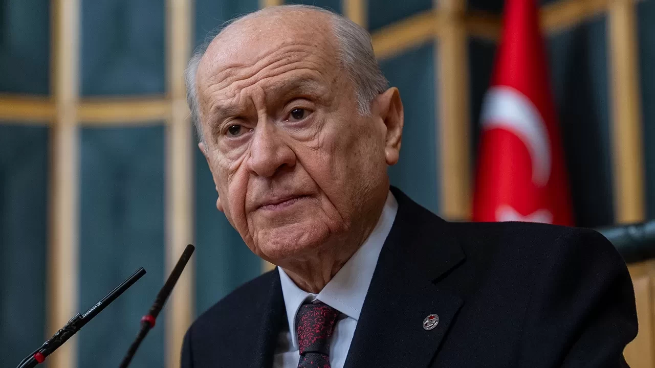 MHP Lideri Devlet Bahçeli'den Türk gençliğine çağrı: İstikbalinizi başka göklerde aramayın