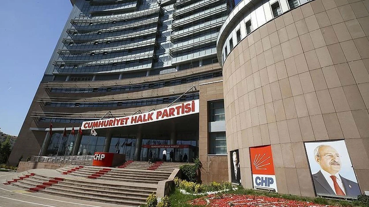 CHP'de Ali Mahir Başarır ve Gökhan Günaydın'ın grup başkanvekilliği düştü