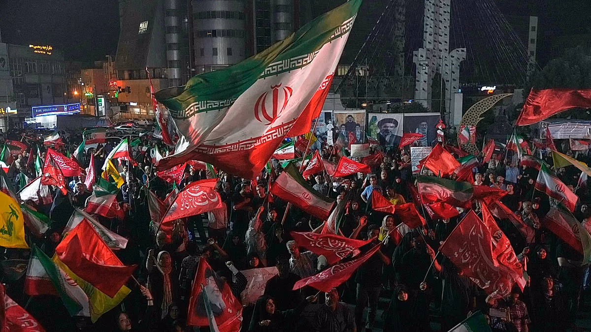 ABD güçleri İran'ı yedinci gece üst üste vurdu, İran üsleri hedef aldı