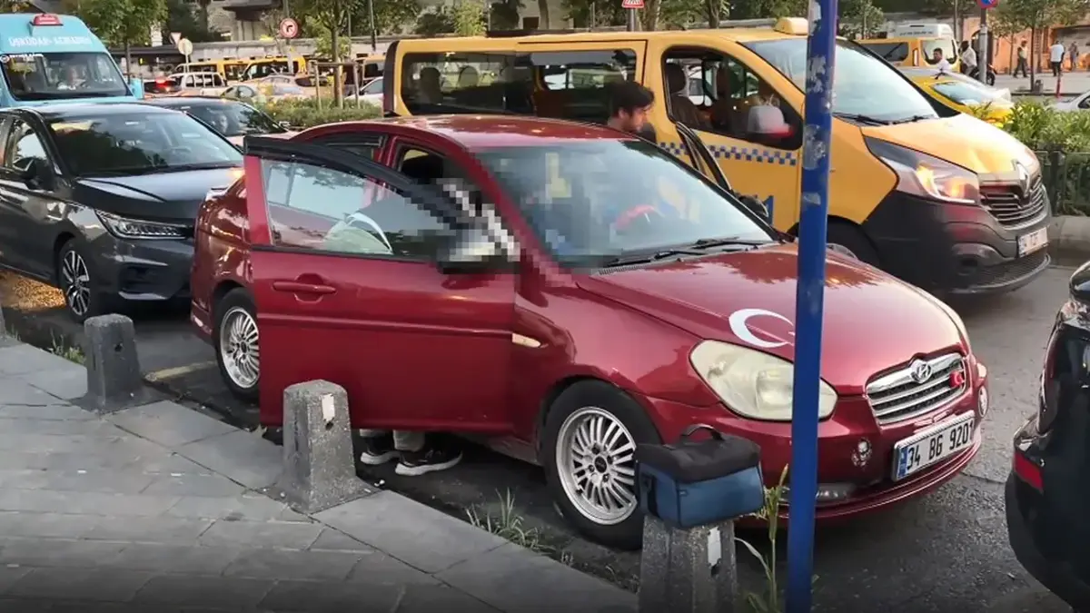 Üsküdar'da gizemli ölüm! Park halindeki otomobilde cansız bedeni bulundu