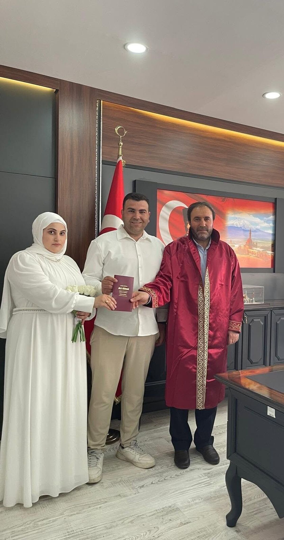 TDV'nin "İki insan bir hayat" projesi kapsamında Ağrı'da ilk resmi nikah kıyıldı