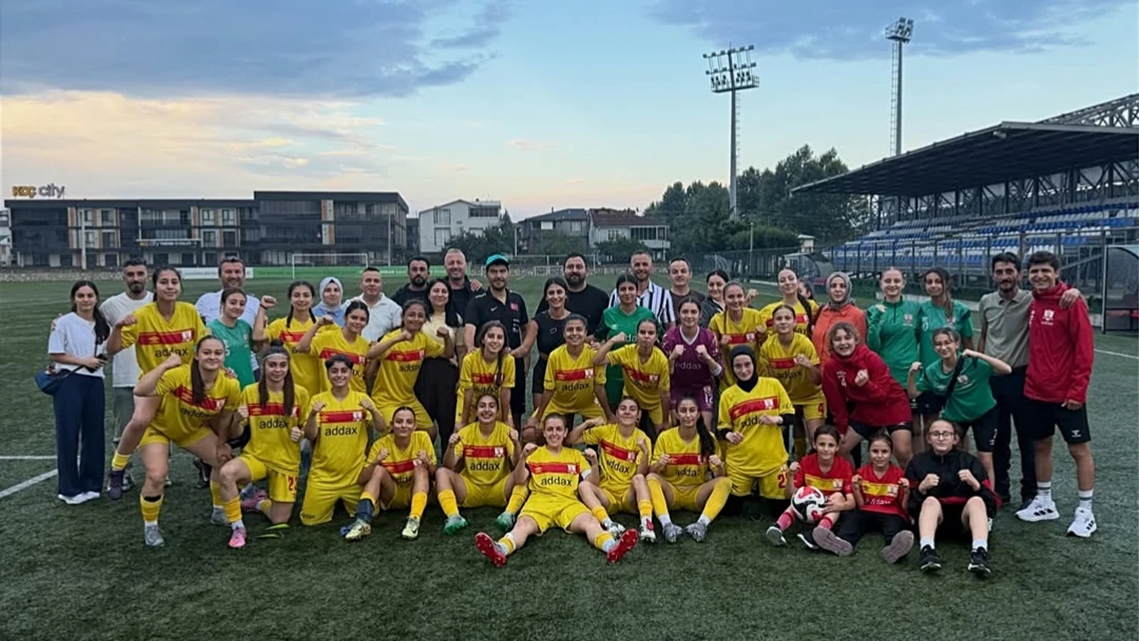 Bilecik Kolej Kız Spor Kulübü yarı finalde