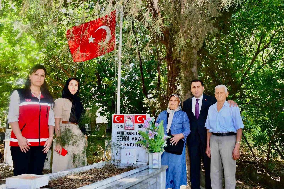 Aydın'da şehit öğretmenin ailesine anlamlı vefa