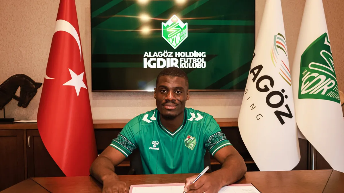 Loic Robert Kouagba, Iğdır FK’ya imza attı!