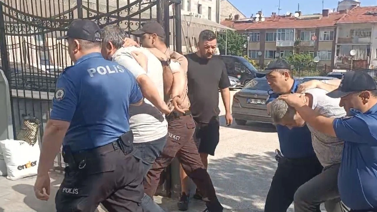 Lise önünde bekçilere saldırı: 2 tutuklama