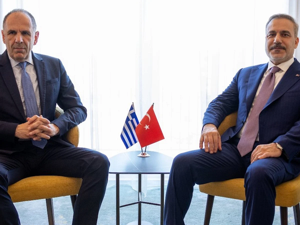Dışişleri Bakanı Fidan, Yunan mevkidaşı ile bir araya geldi