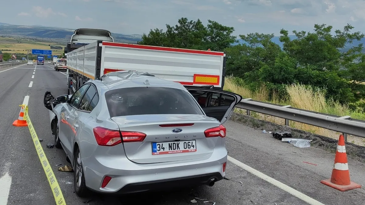 Karabük'te feci kaza! 1 ölü, 8 yaralı