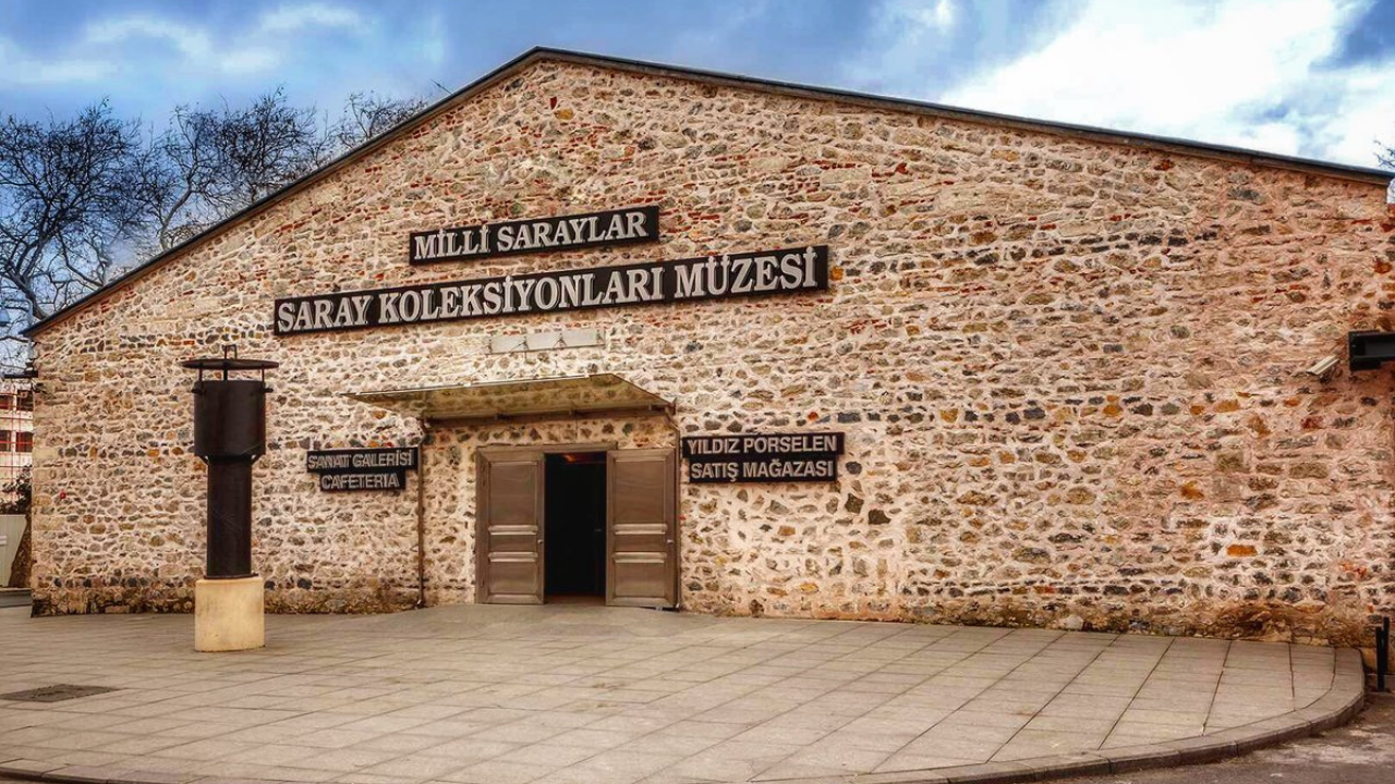Cam Mozaik Sergisi Dolmabahçe Sarayı Koleksiyonları Müzesi'nde sanatseverlerle buluşuyor