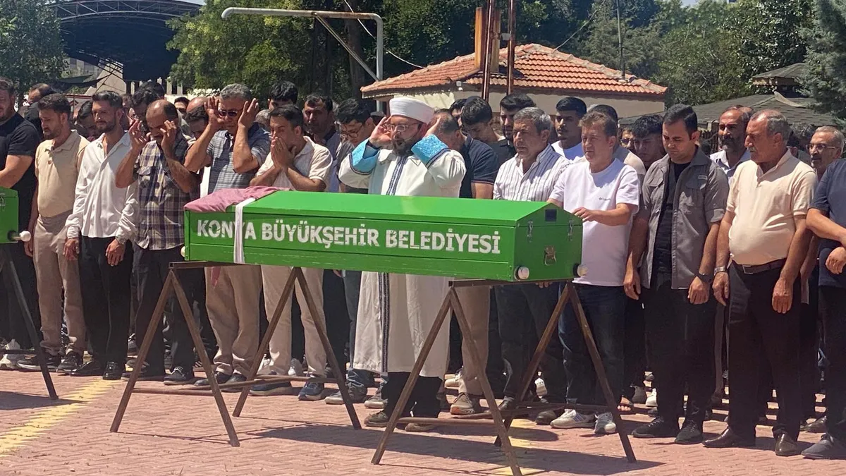 Antalya’daki kazada hayatını kaybeden 5 kişi son yolculuğuna uğurlandı