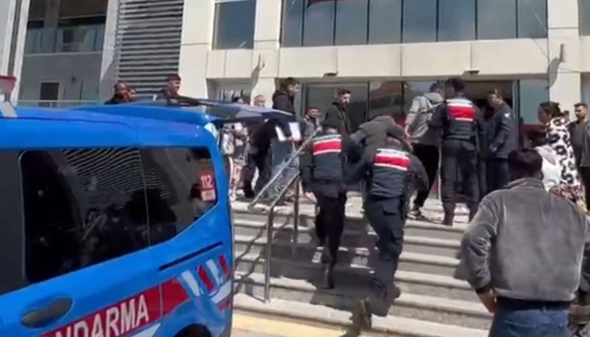 24 ilde göçmen kaçakçılığı operasyonu: 48 organizatör yakalandı