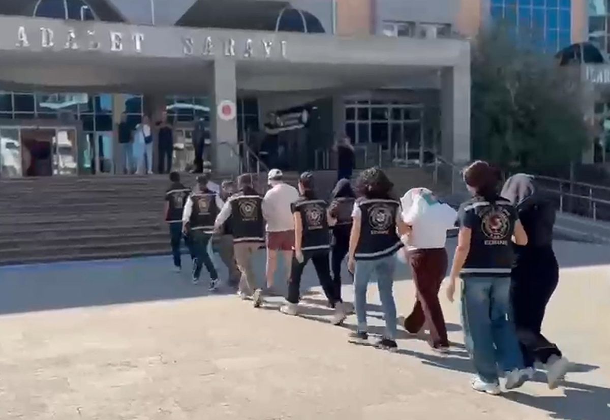 Üniversitelileri fuhşa teşvik eden 6 şüpheli gözaltına alındı
