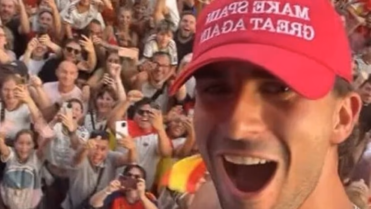 Torres ve tartışmalı "Make Spain Great Again" şapkası