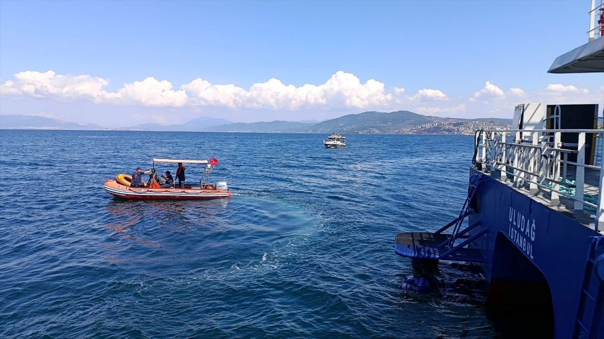 Bursa'da kontrolden çıkan bottaki çocuk sahil güvenlik ekiplerince kurtarıldı