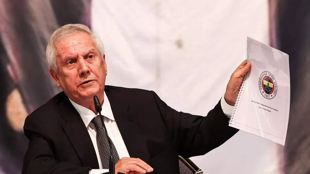 Fenerbahçe'de büyük gün: Yeni teknik direktör için saat belli oldu