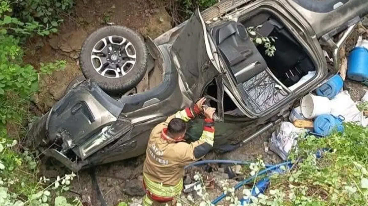 Hatay'da pikap ile otomobilin çarpıştığı kazada 7 kişi yaralandı