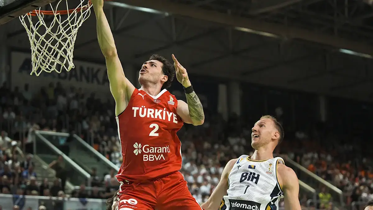 12 Dev Adam, liderliği garantiledi! Bosna Hersek…