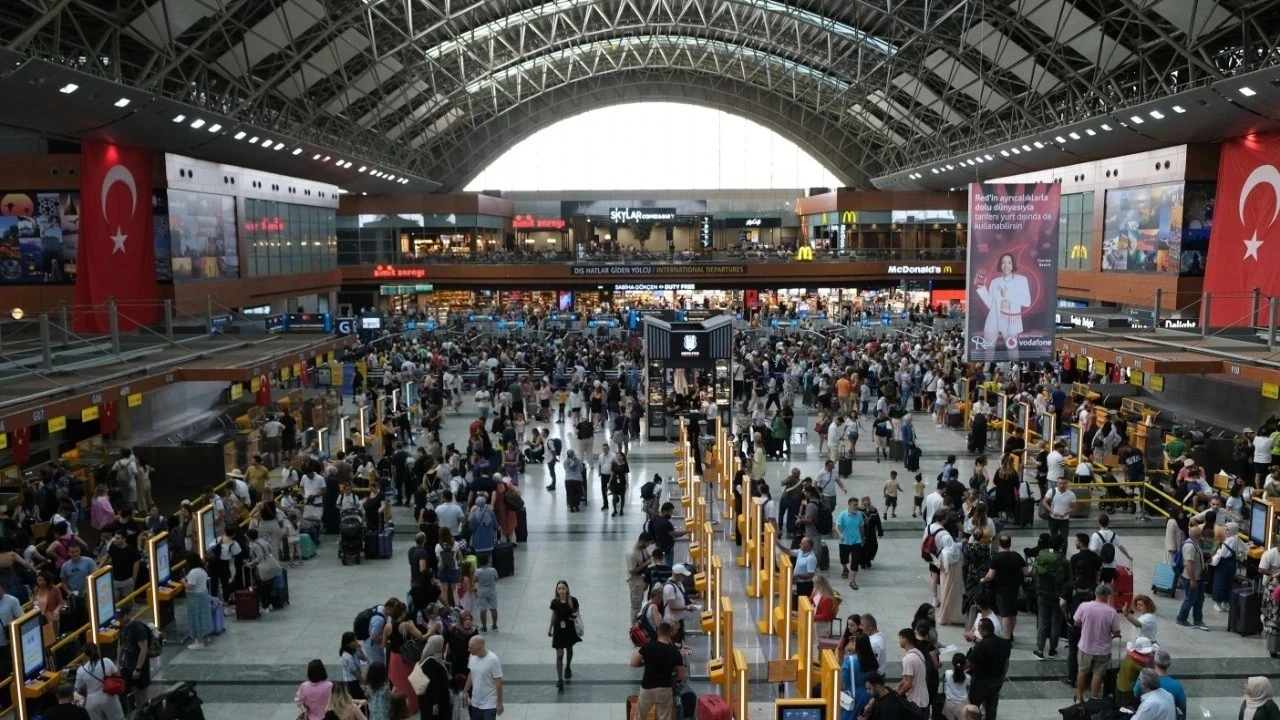 Sabiha Gökçen Havalimanı'nda günlük yolcu rekoru kırıldı