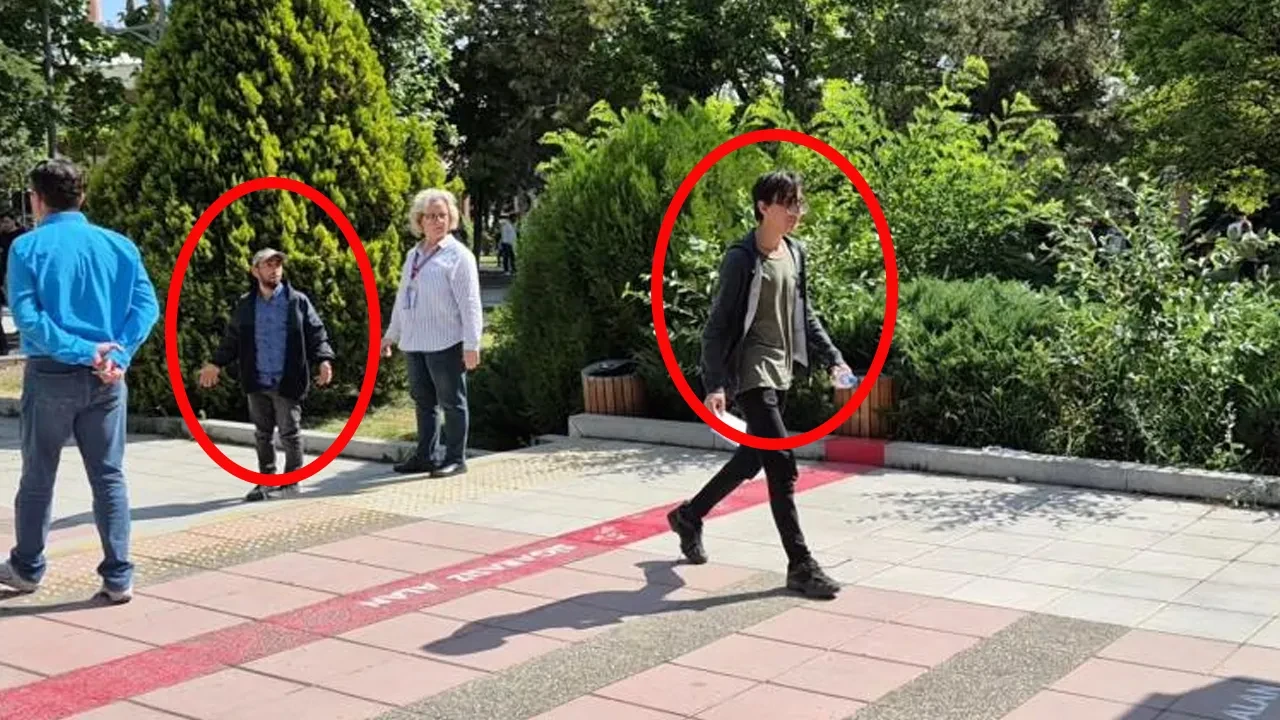 Sınava son dakika yetişen genci okul kapısında fırçaladı! 'Koş, ben mi koşacağım peşinden'
