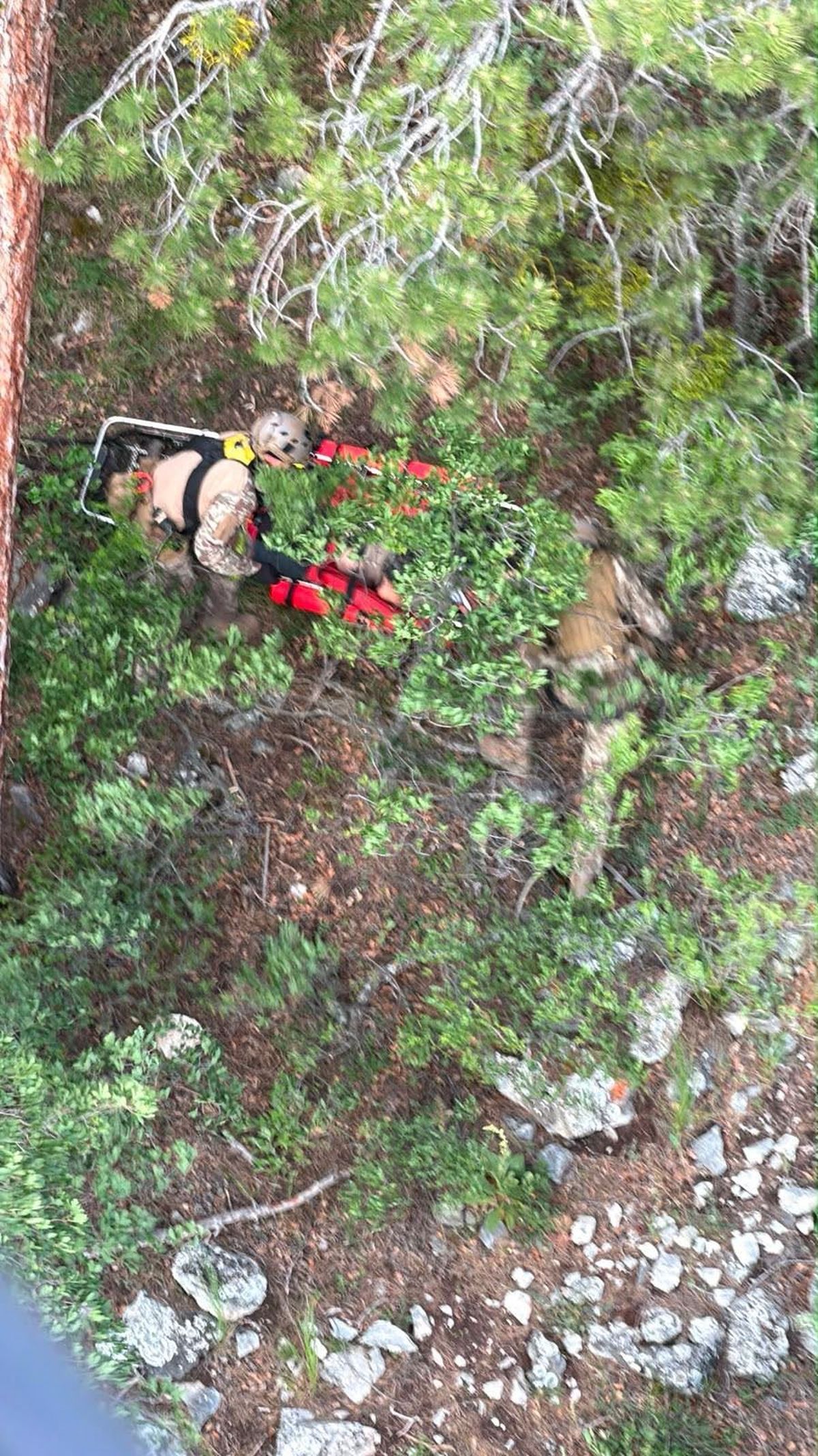 Çorum'da dağ yürüyüşü sırasında kaybolan kişi, helikopterle kurtarıldı