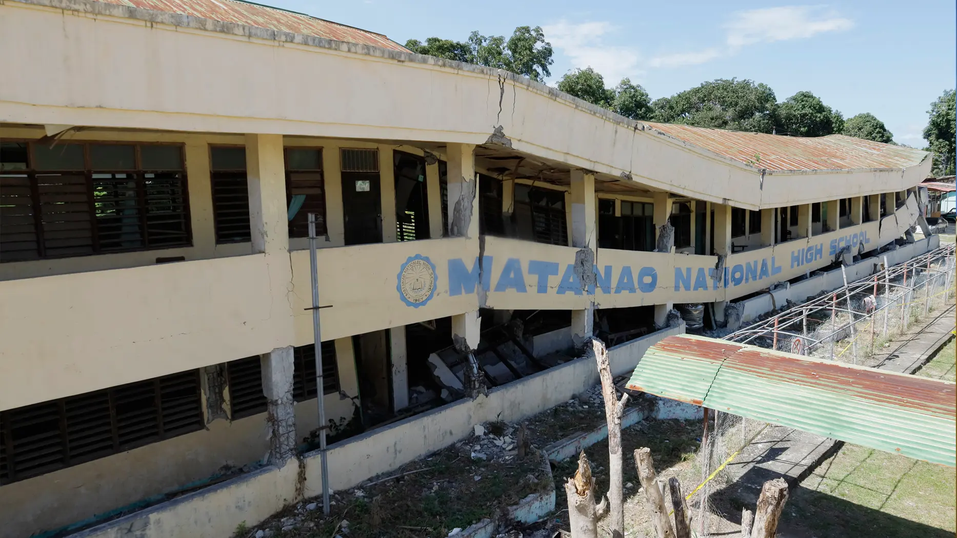 Filipinler'de 7,8'lik deprem: Can kaybı sayısı 32'ye yükseldi